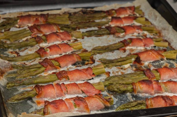 Bacon-Wrapped Asparagus | American Recipes | Appetizer | Savory & Crunchy