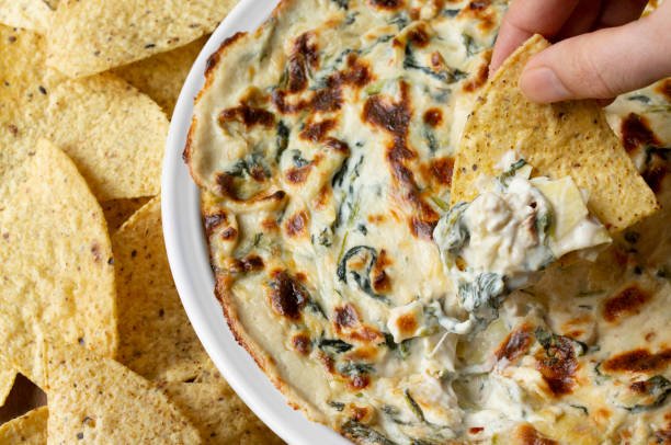 Spinach and Artichoke Dip | American Recipes | Appetizer | Creamy & Cheesy